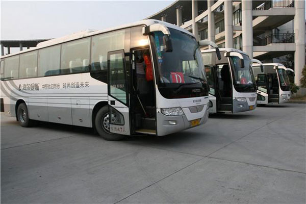 大巴租車原來(lái)還需要做這些準(zhǔn)備?知道的人太少啦